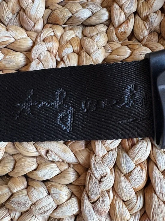 Herschel Seventeen Hip Pack NWT - Picture 6 of 6